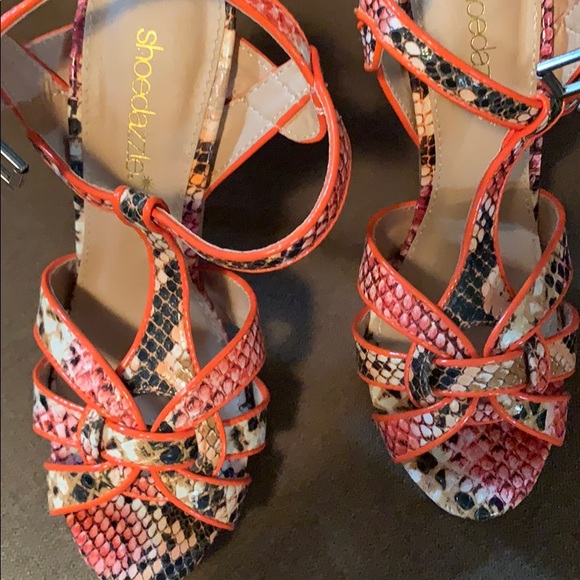 Orange snake print shoes - Picture 2 of 3